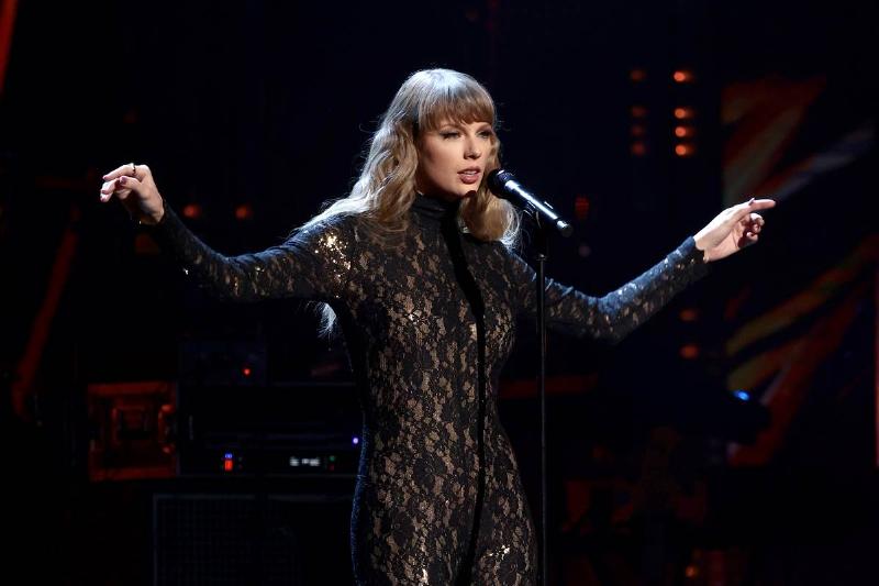 Taylor Swift irá a la corte por "Shake It Off"