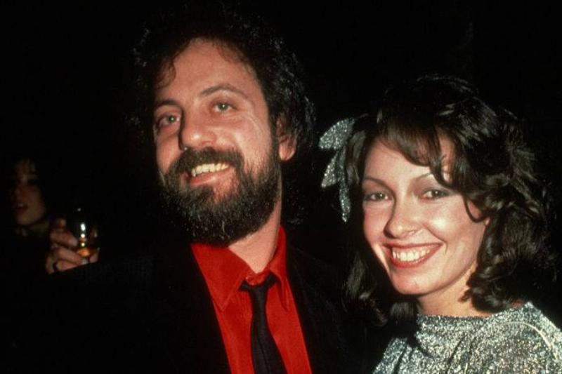 Billy Joel y su esposa Elizabeth Weber alrededor de 1981 en la ciudad de Nueva York